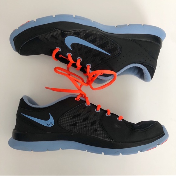 Nike Women's Shoes - Picture 5 of 12